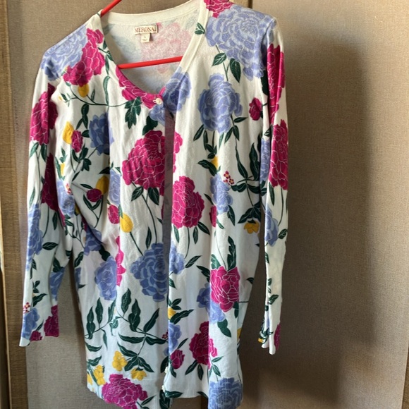 Merona Sweaters - FINAL MARKDOWN Merona Floral cardigan large